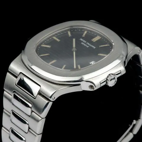 Patek Philippe Nautilus 3700/1 40mm Stainless steel 11