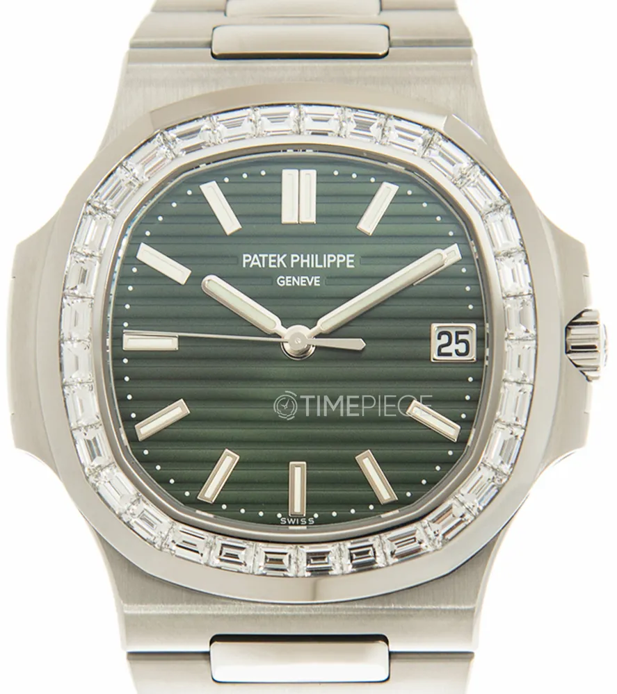 Patek Philippe Nautilus 5711/1300A-001 40mm Stainless steel Green