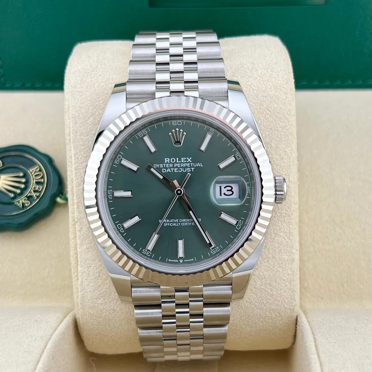 Rolex Datejust 41 126334-0028 41mm White gold and Oystersteel Green