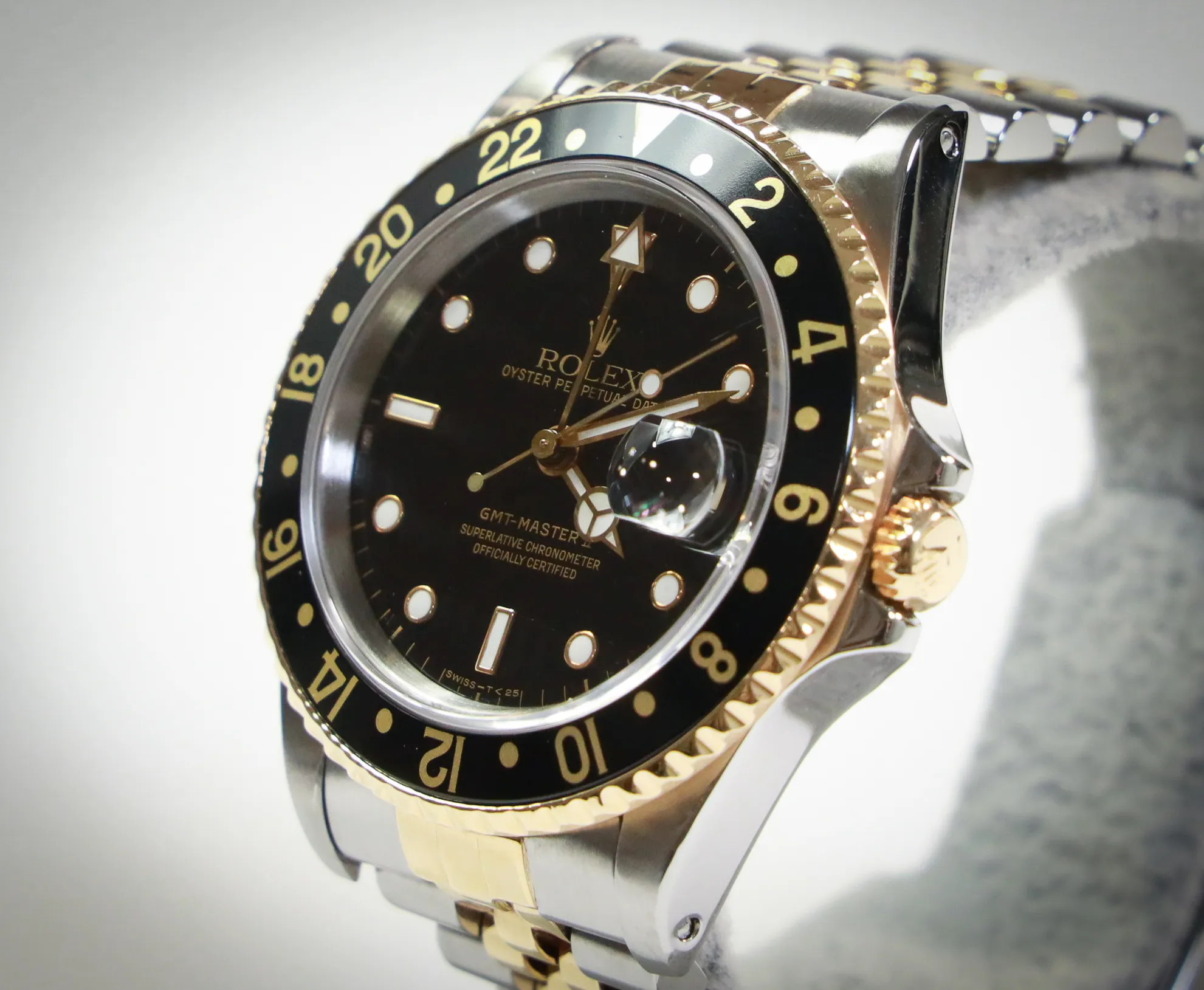 Rolex GMT-Master II 16713 40mm Yellow gold and stainless steel Black