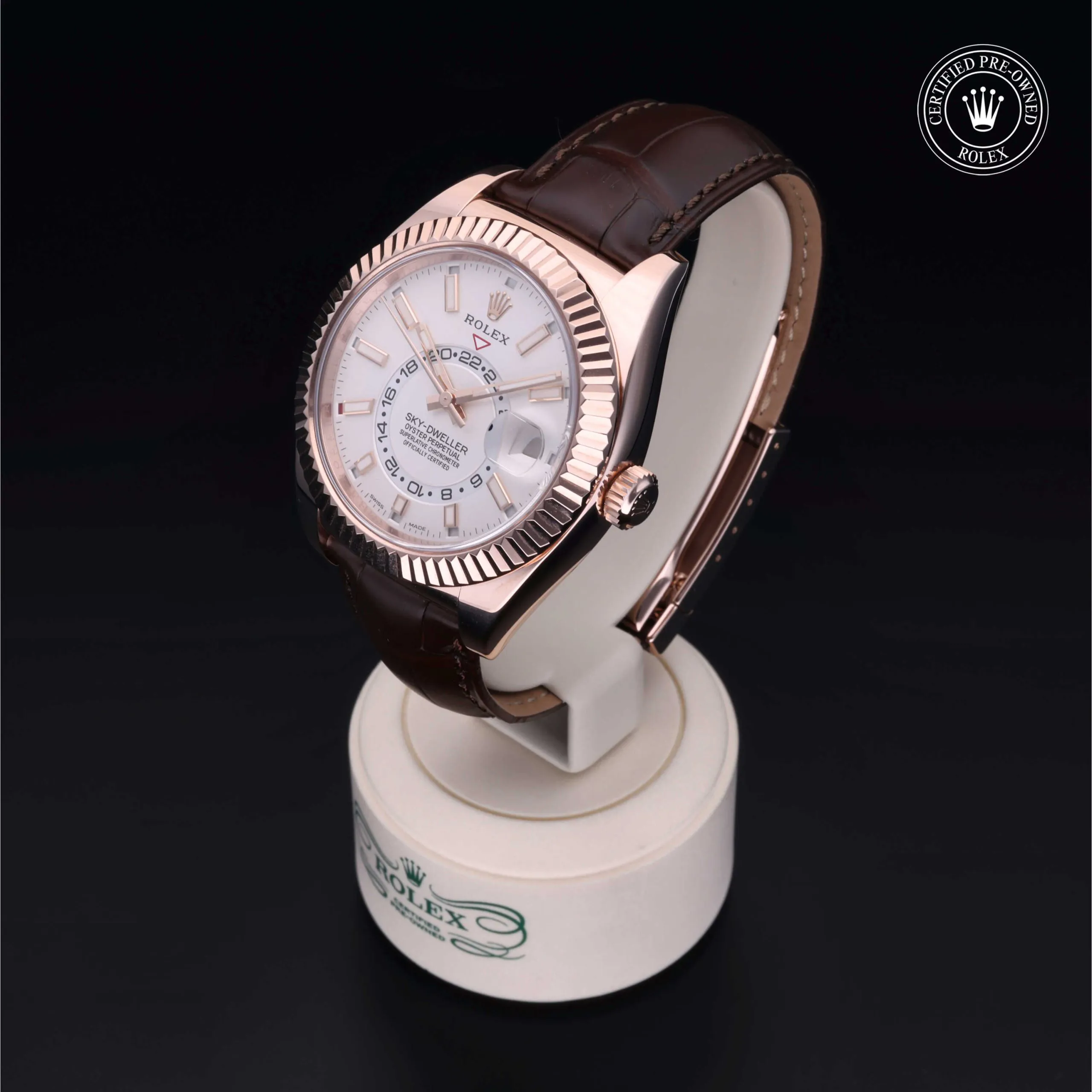 Rolex Sky-Dweller 326135 42mm Rose gold Intense white 1