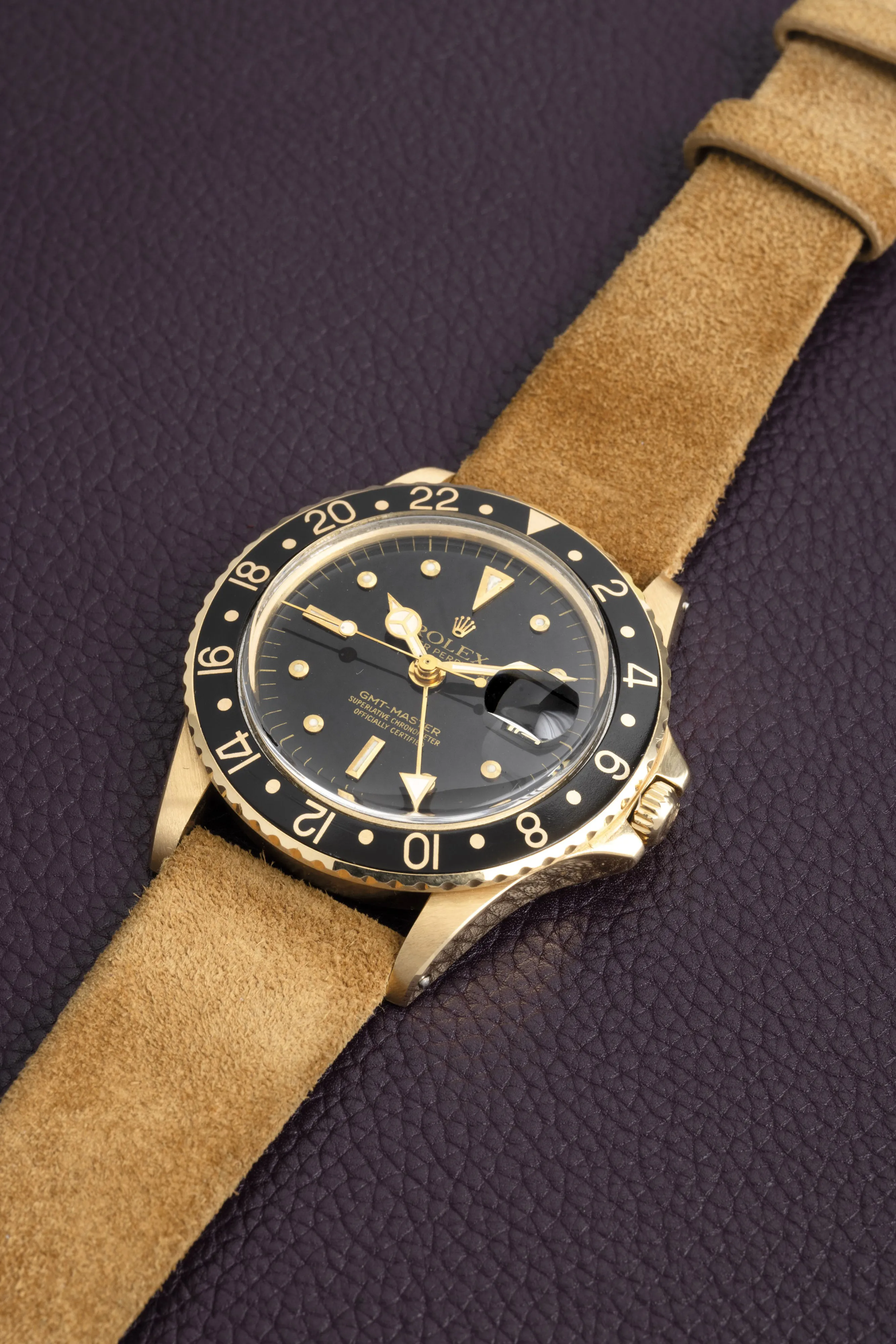 Rolex GMT-Master 1675 39mm Yellow gold Black 2