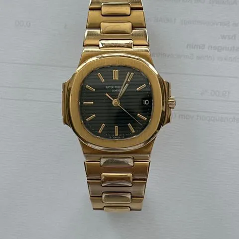 Patek Philippe Nautilus 3800 37mm Yellow gold Black