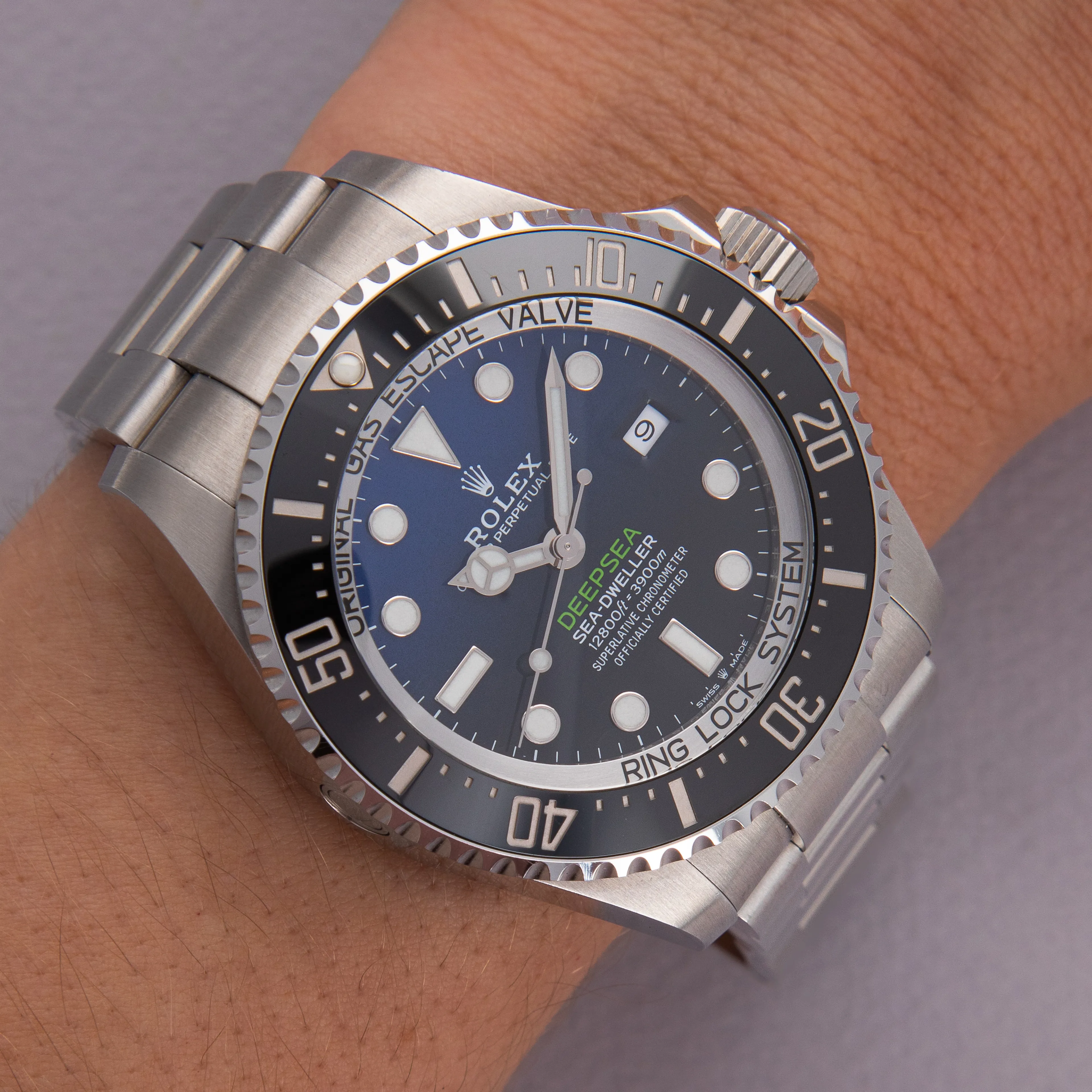 Rolex Sea-Dweller Deepsea 126660 44mm Stainless steel Blue black gradient 15