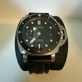 Panerai Luminor PAM683 Ceramic and Stainless steel Black