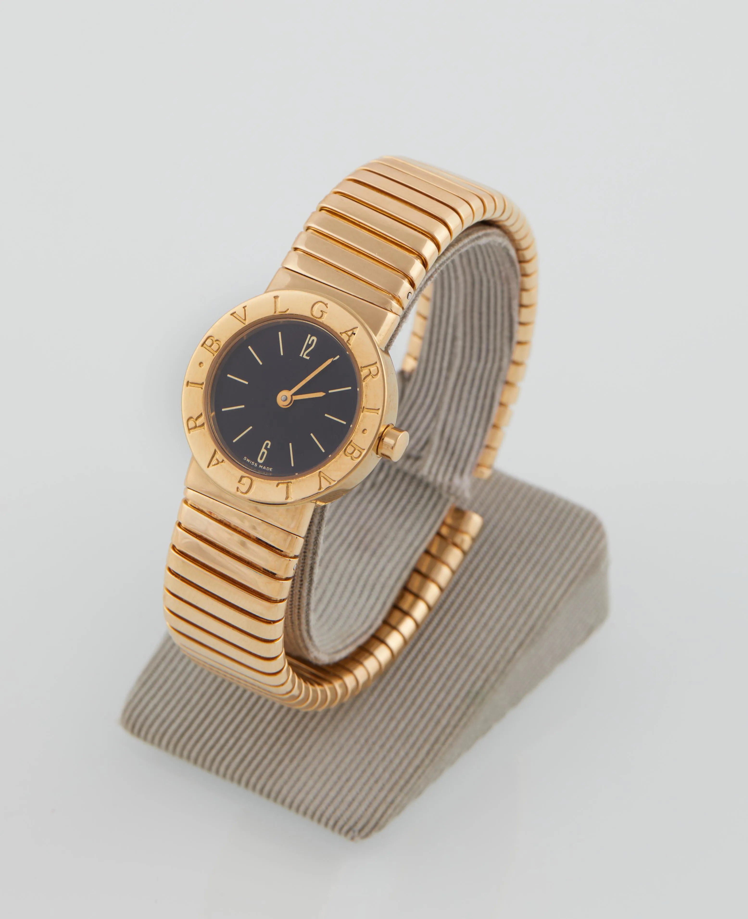 Bulgari Tubogas BB 23 2T 23mm Yellow gold Black 4