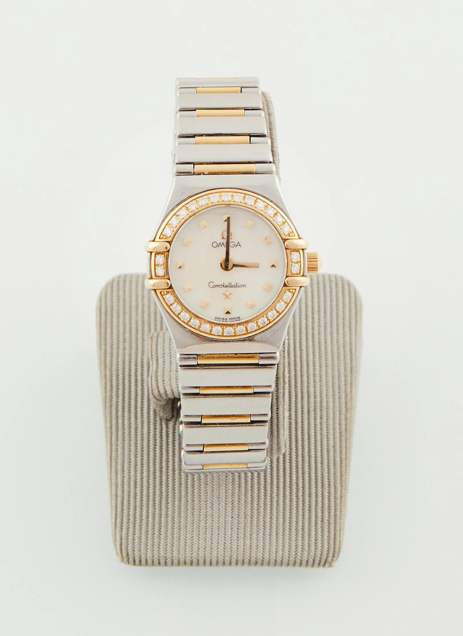 Omega Constellation 1365.71.00 23mm Yellow gold, stainless steel and diamond-set Mother-of-pearl