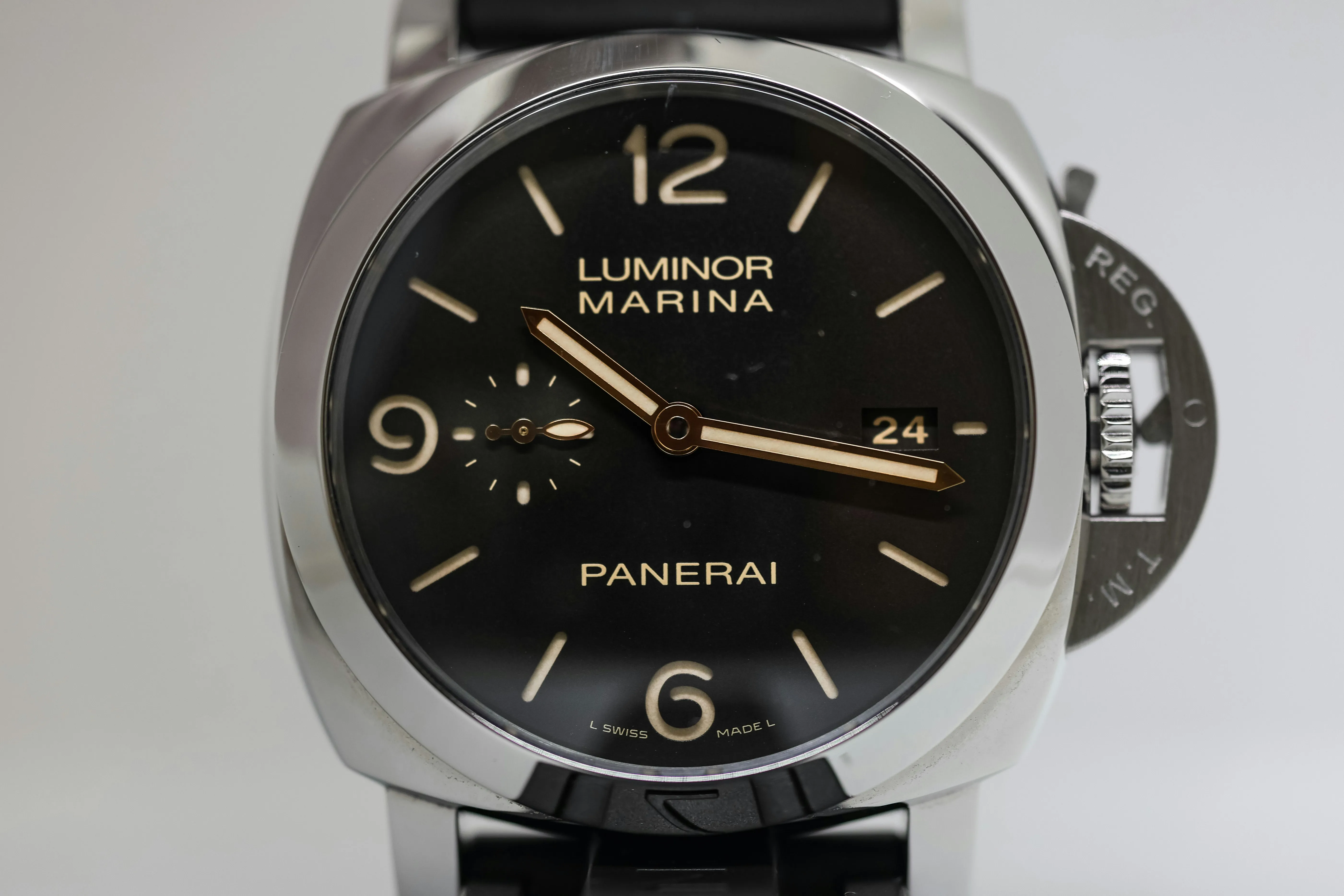 Panerai Luminor 1950 PAM00608 44mm Stainless steel Black 2