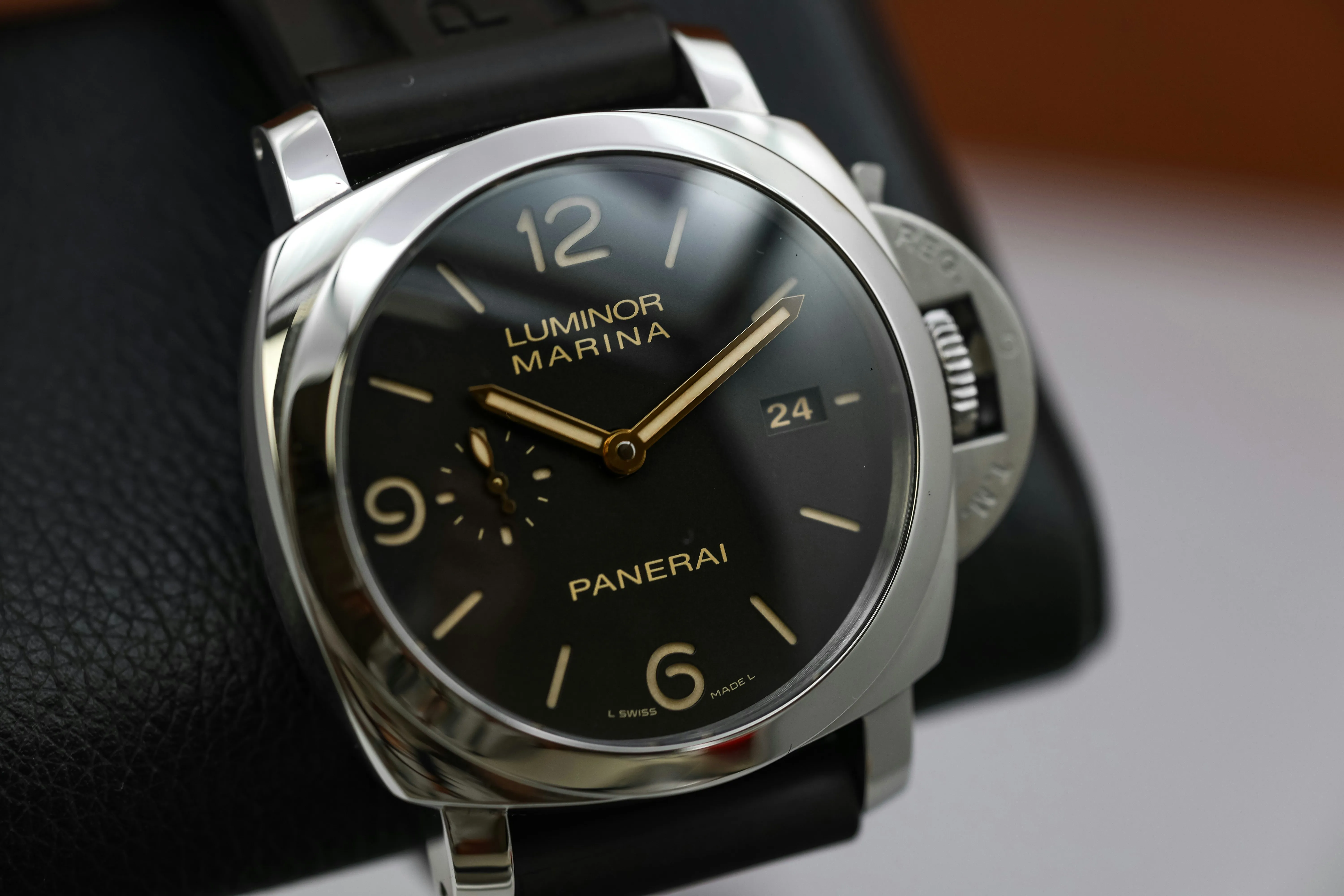 Panerai Luminor 1950 PAM00608 44mm Stainless steel Black 3