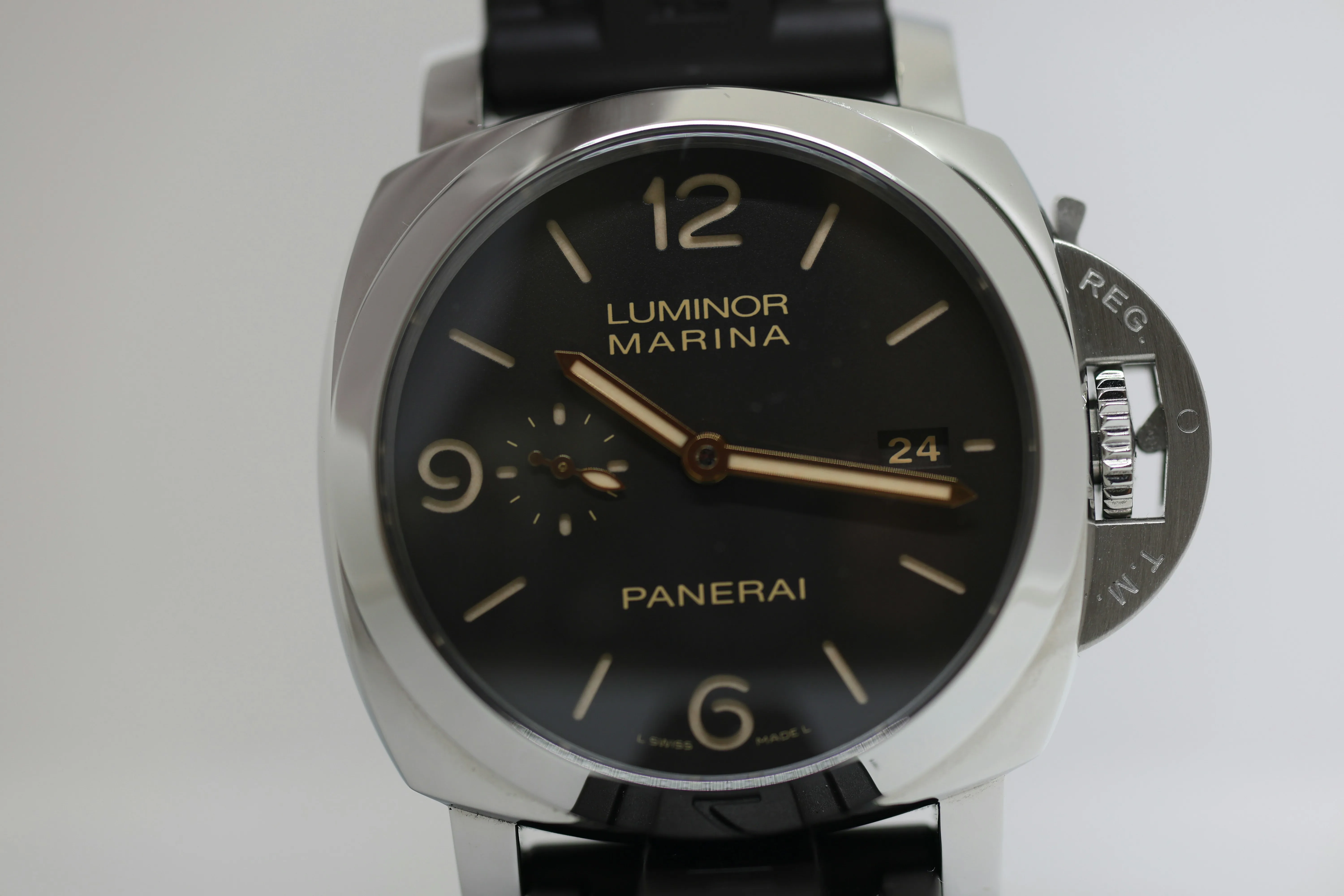 Panerai Luminor 1950 PAM00608 44mm Stainless steel Black 4