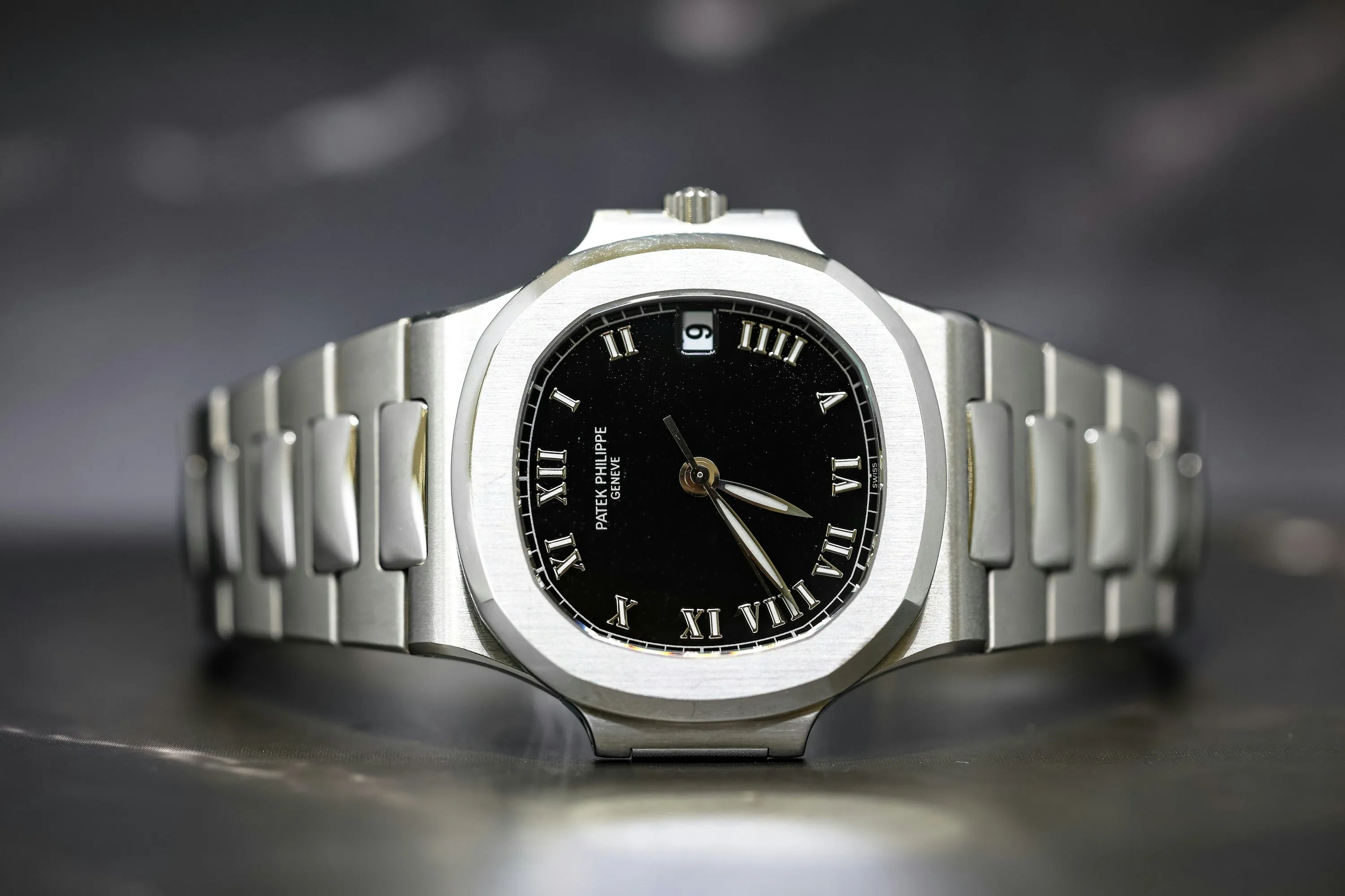 Patek Philippe Nautilus 3800/1A-XII 37.5mm Stainless steel Black 1