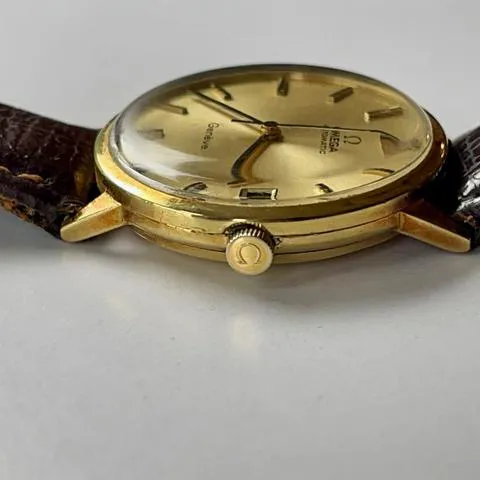 Omega Genève 162.057 33mm Yellow gold Champagne 6