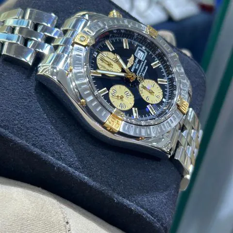 Breitling Chronomat B13356 44mm Yellow gold and Stainless steel Black 5