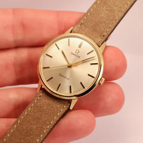 Omega Genève 131.041 33mm Yellow gold Silver 1