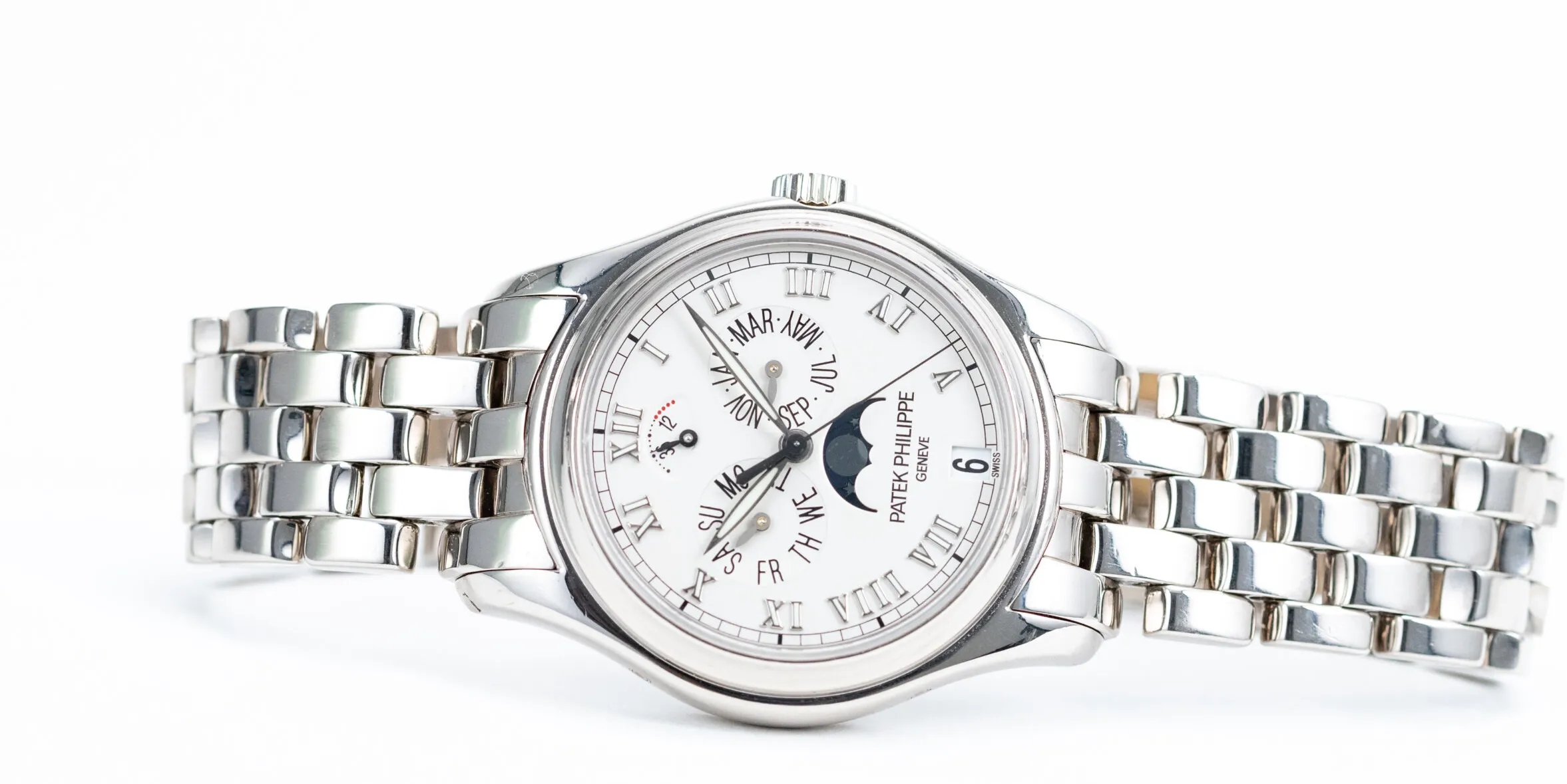 Patek Philippe Annual Calendar 37mm White gold White 2