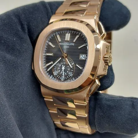 Patek Philippe Nautilus 5980/1R-001 40.5mm Rose gold Black 2