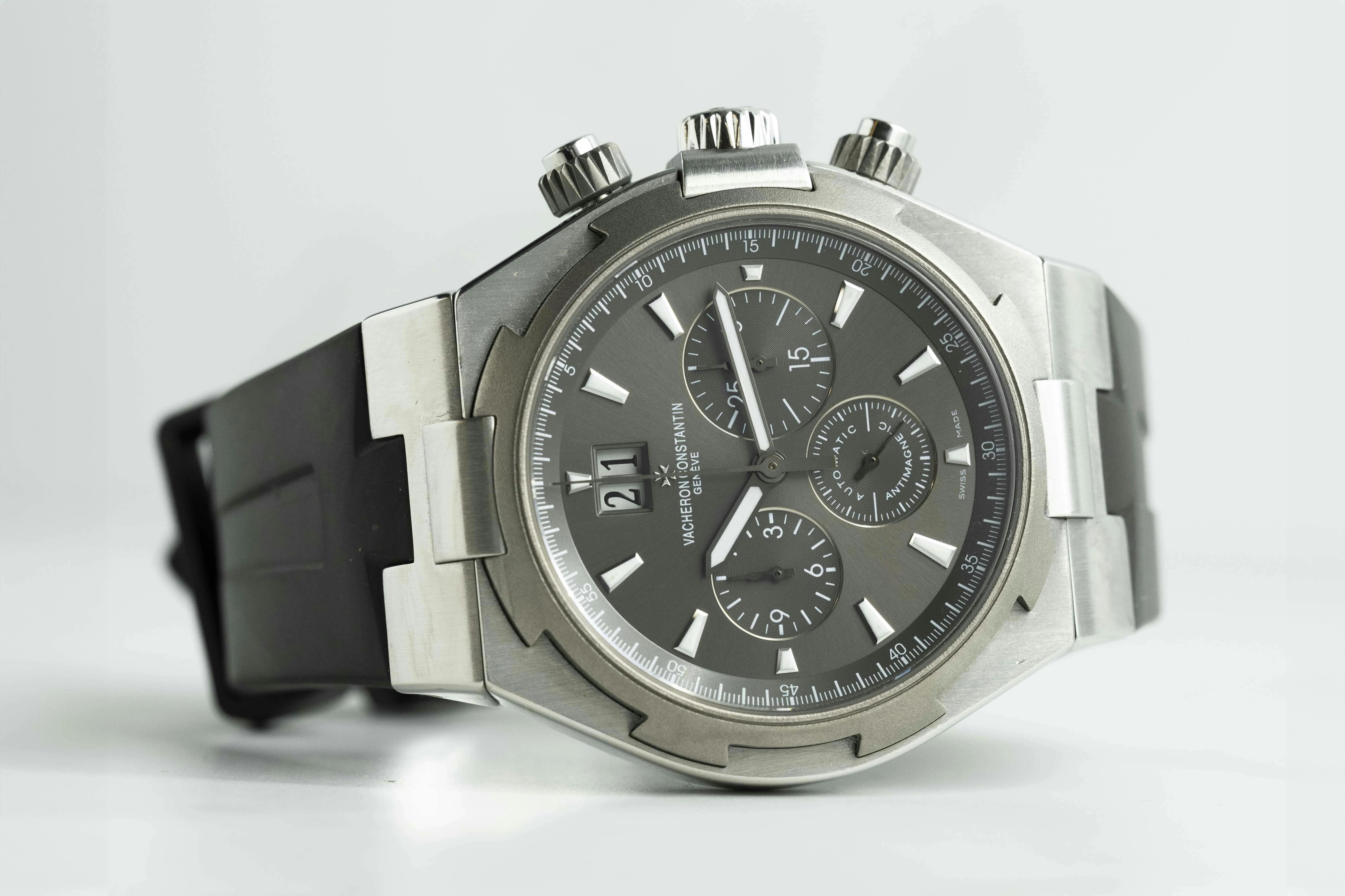 Vacheron Constantin Overseas Chronograph 49150/000W-9501 42mm Stainless steel Gray 14