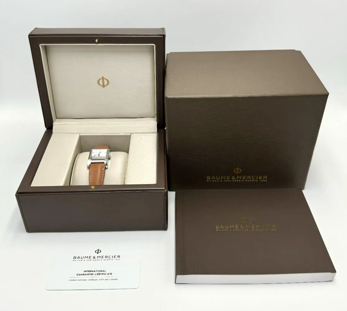 Baume & Mercier Tank 22mm Stainless steel White 8