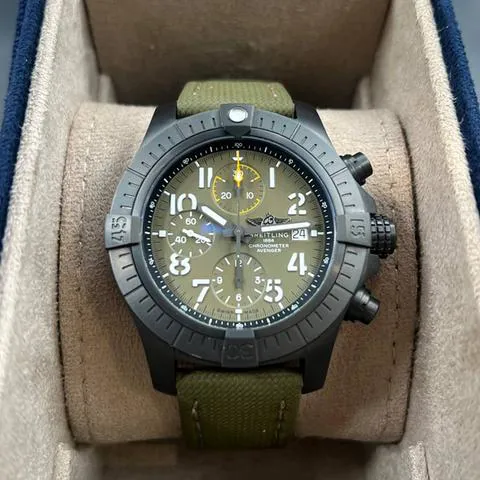 Breitling Avenger V13317101L1X1 45mm Titanium Green