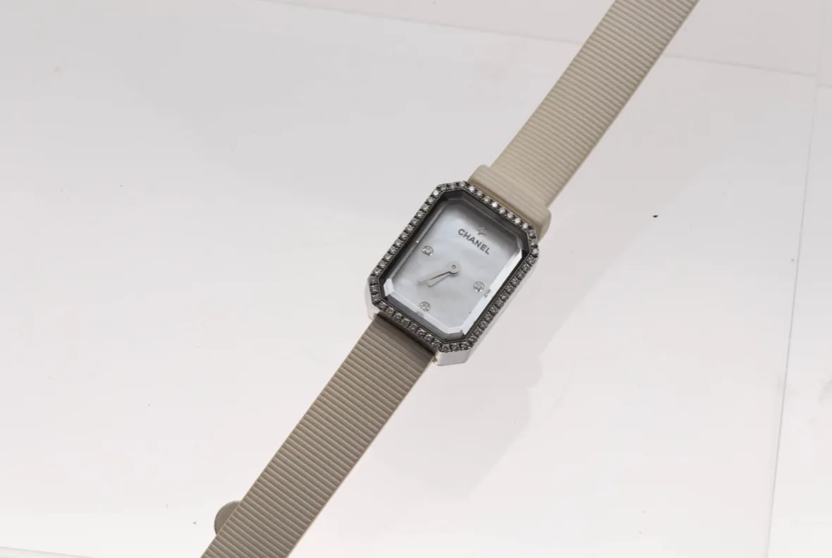 Chanel Première 15mm Stainless steel and Diamond Mother of pearl & Diamond 2