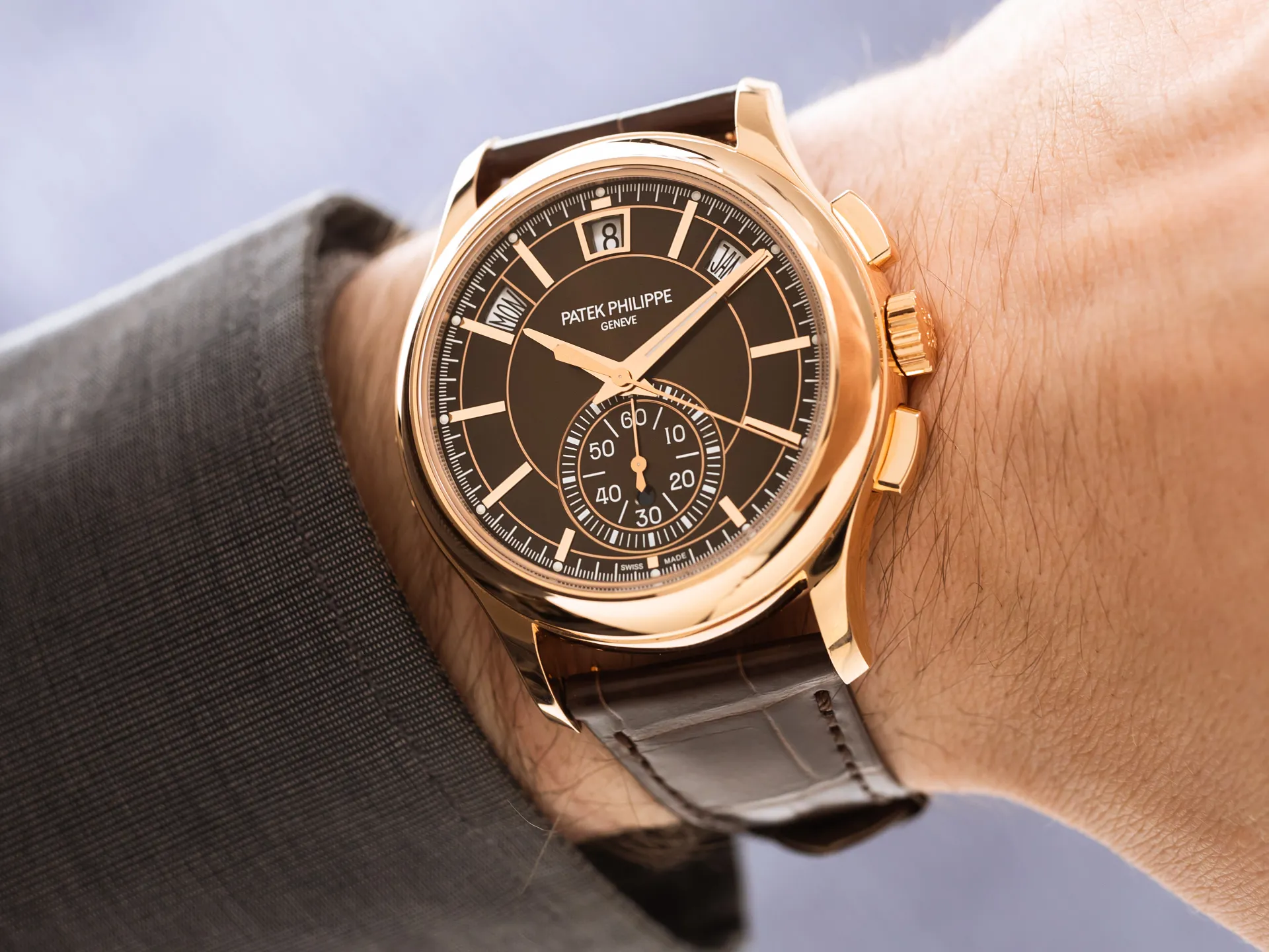 Patek Philippe Annual Calendar Chronograph 5905R-001 42mm Rose gold Brown