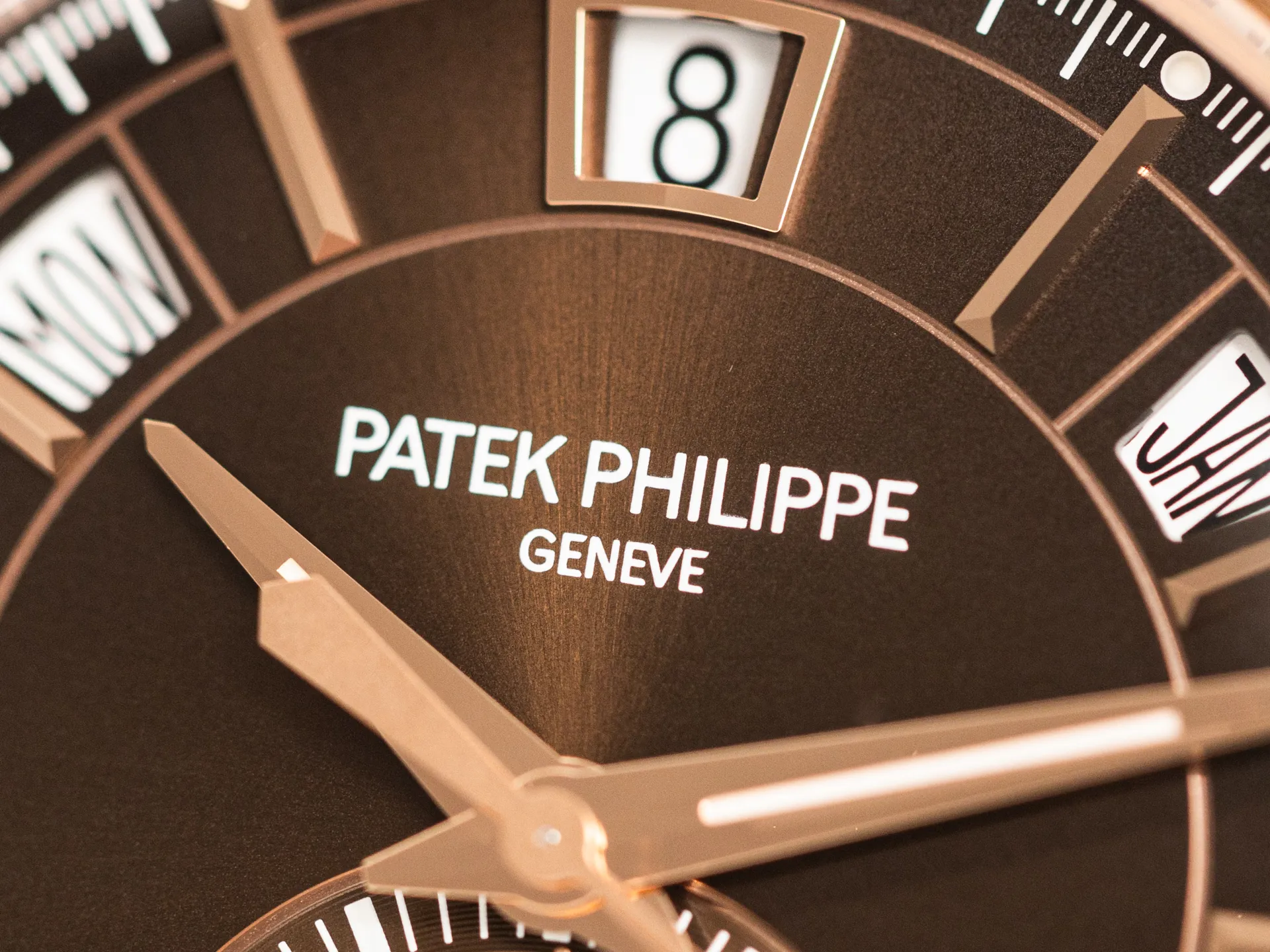 Patek Philippe Annual Calendar Chronograph 5905R-001 42mm Rose gold Brown 2