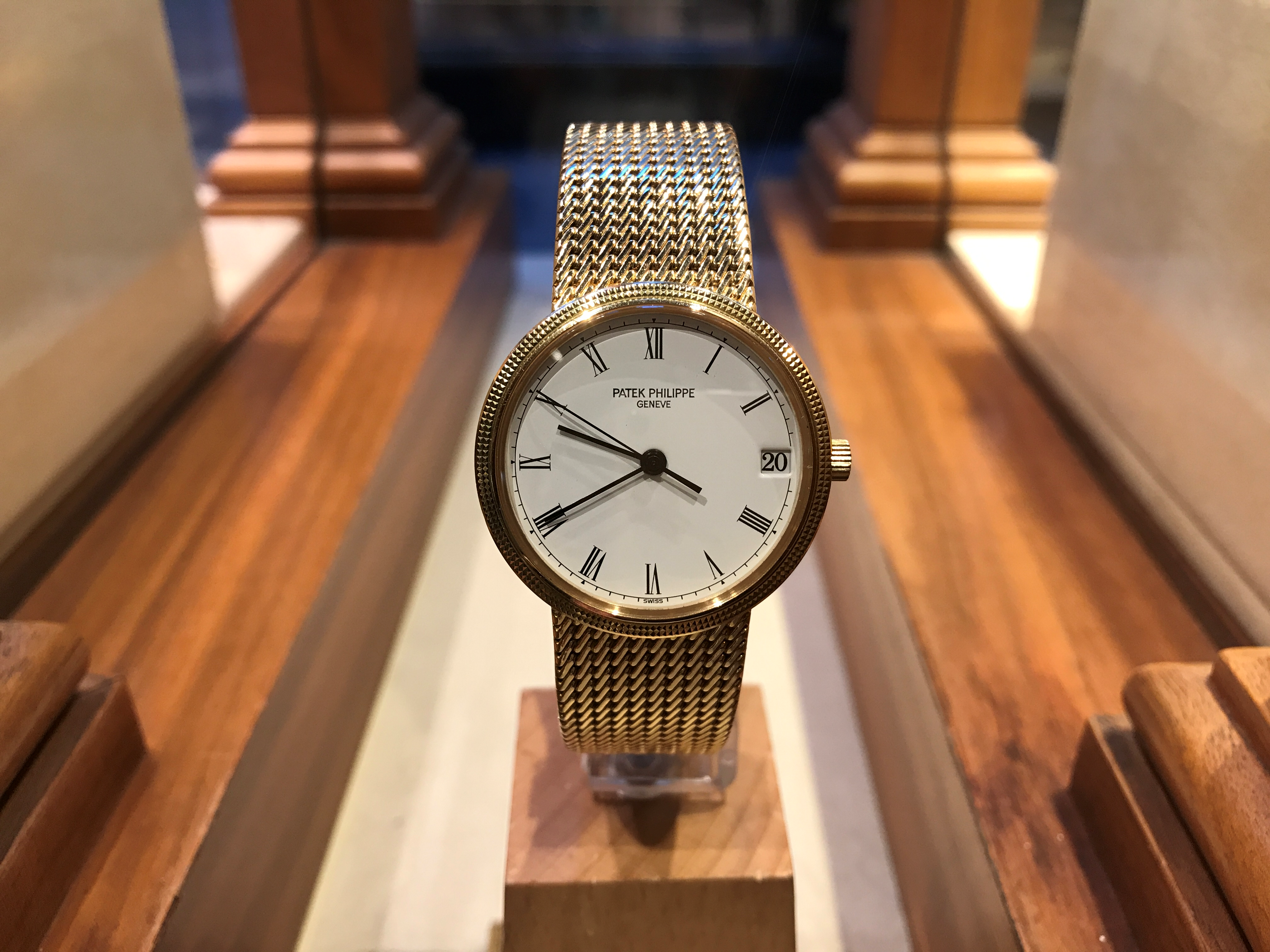 Patek Philippe Calatrava 3802/205 18ct