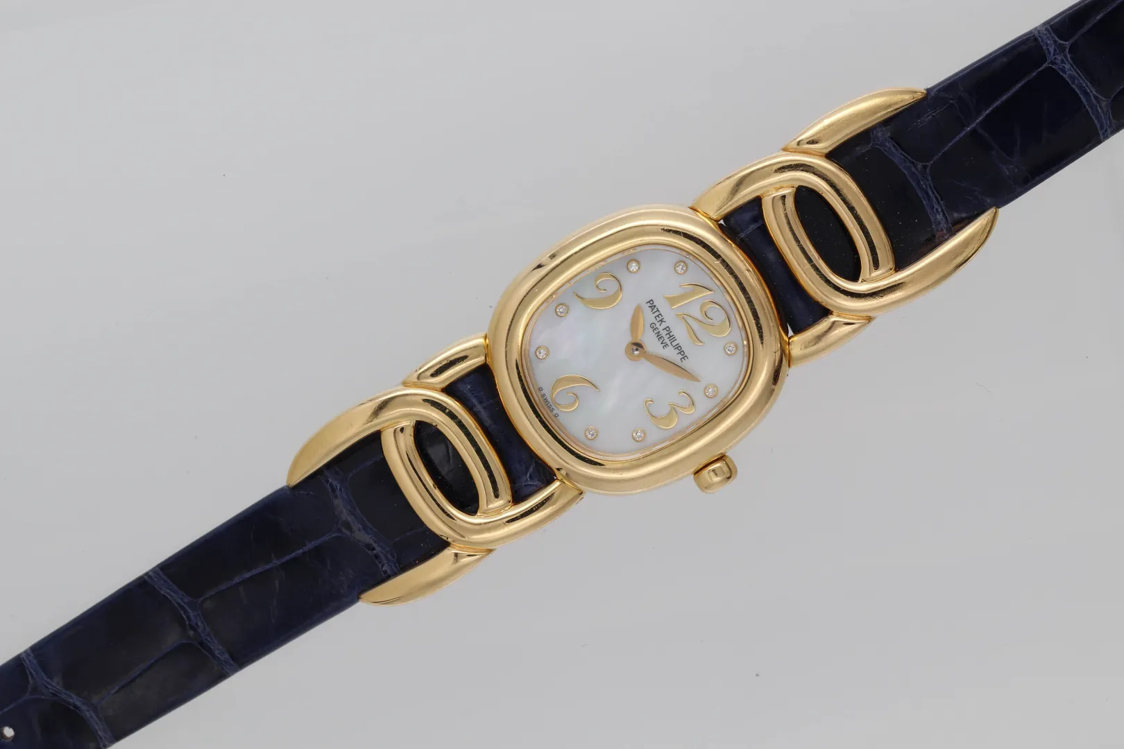 Patek Philippe Golden Ellipse 4830 22mm Yellow gold Mother of pearl & Diamond 2