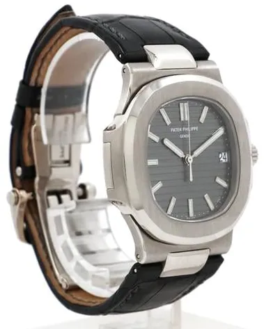 Patek Philippe Nautilus 5711G-001 40mm White gold Gray 2