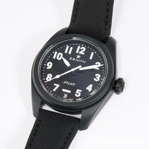 Zenith Pilot 49.4000.3620/21.I001 40mm Black ceramic Black