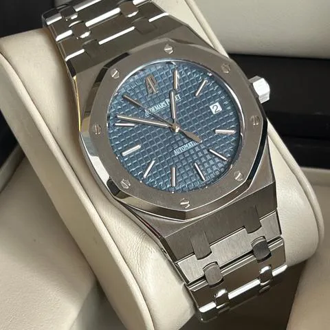 Audemars Piguet Royal Oak 15300ST.OO.1220ST.02 39mm Stainless steel Blue 2