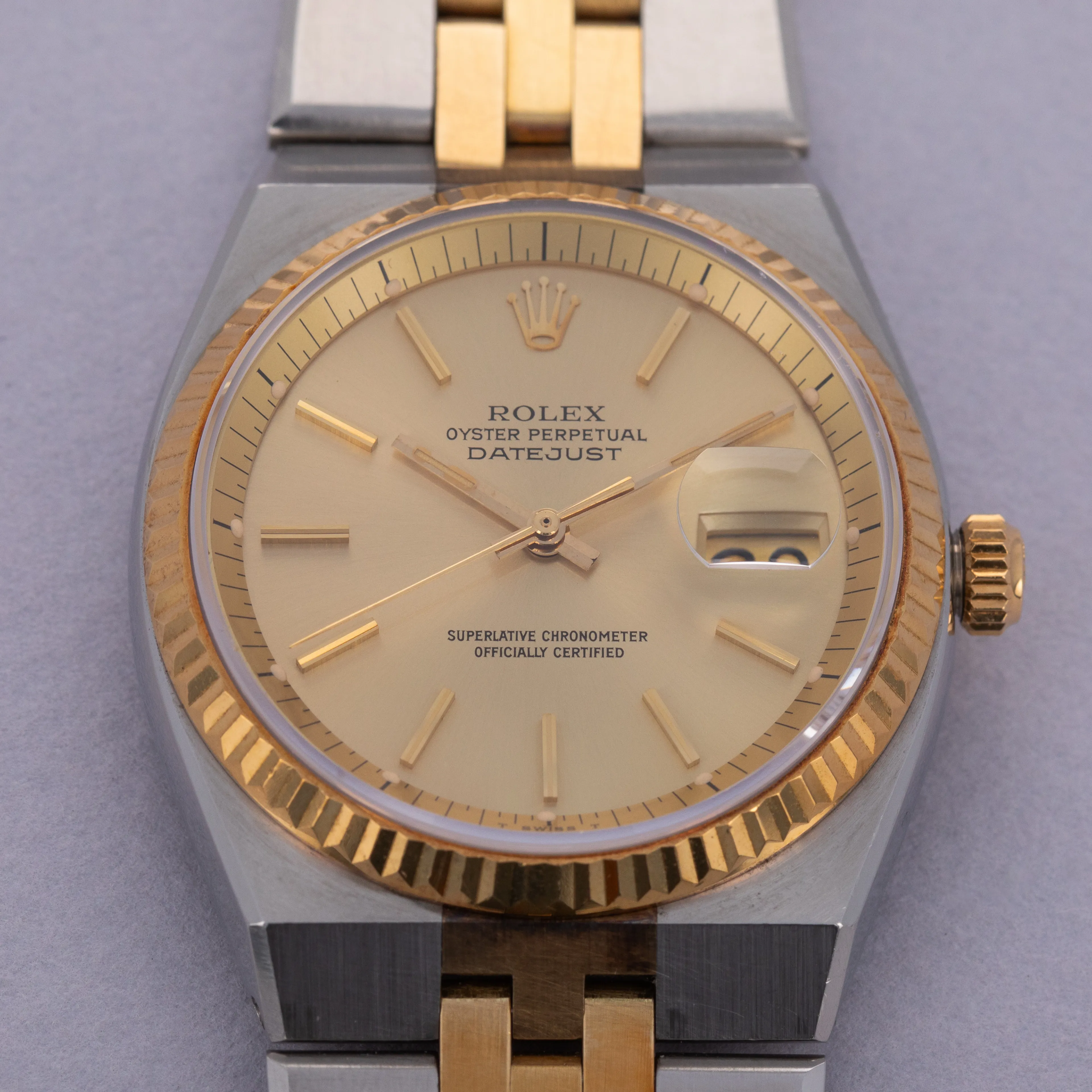 Rolex Datejust 36 1630 36mm Yellow gold and stainless steel Champagne 11