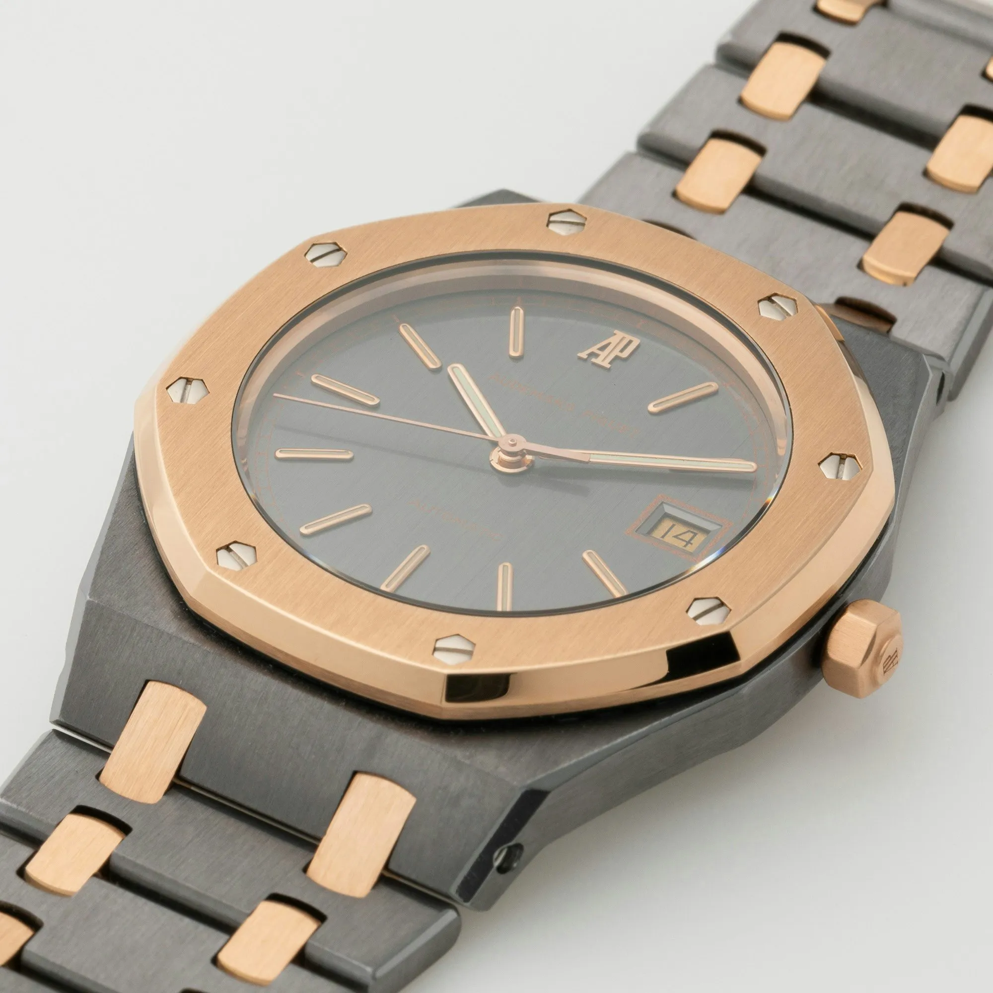 Audemars Piguet Royal Oak 14486TR 35mm Tantalum and rose gold Grey 5