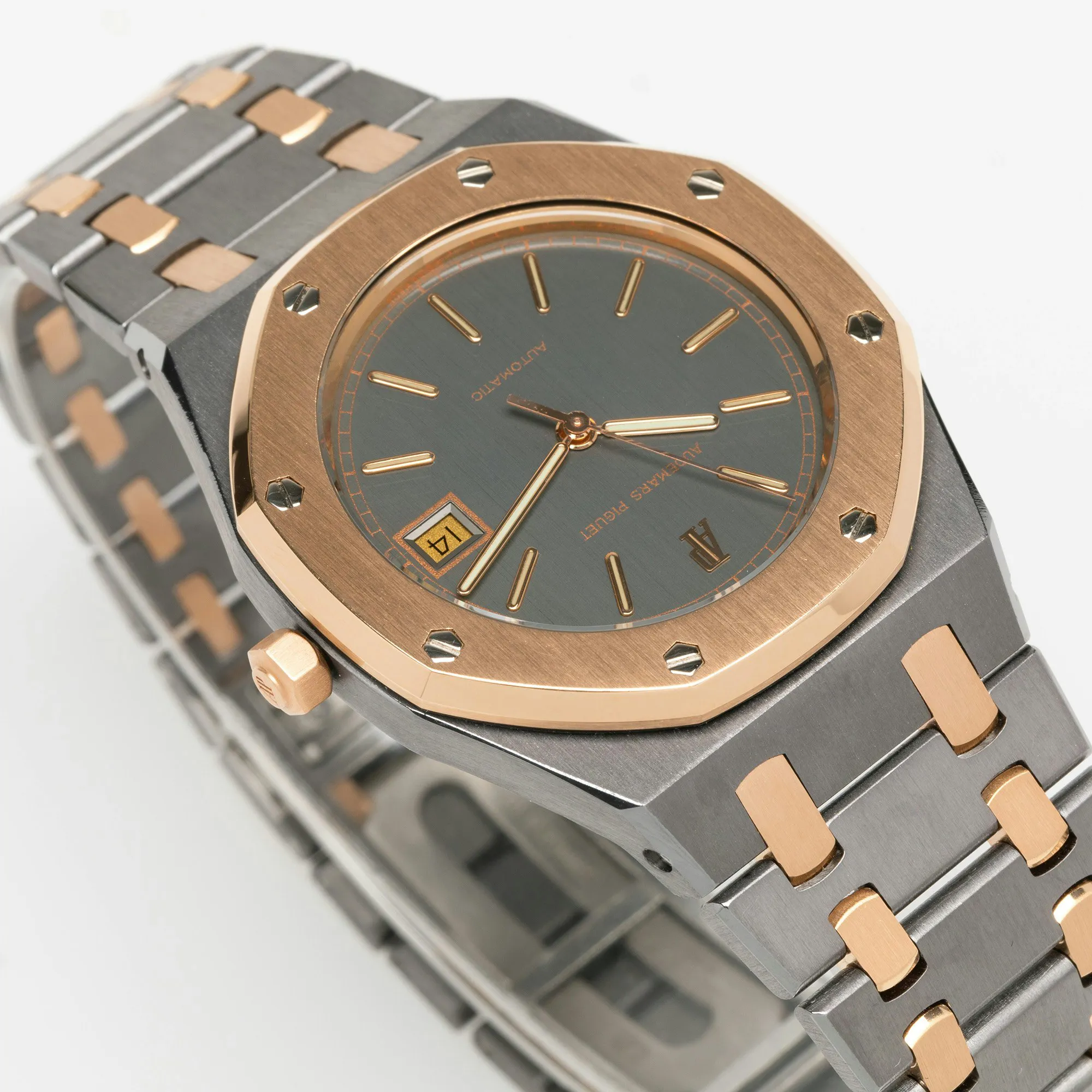 Audemars Piguet Royal Oak 14486TR 35mm Tantalum and rose gold Grey 9