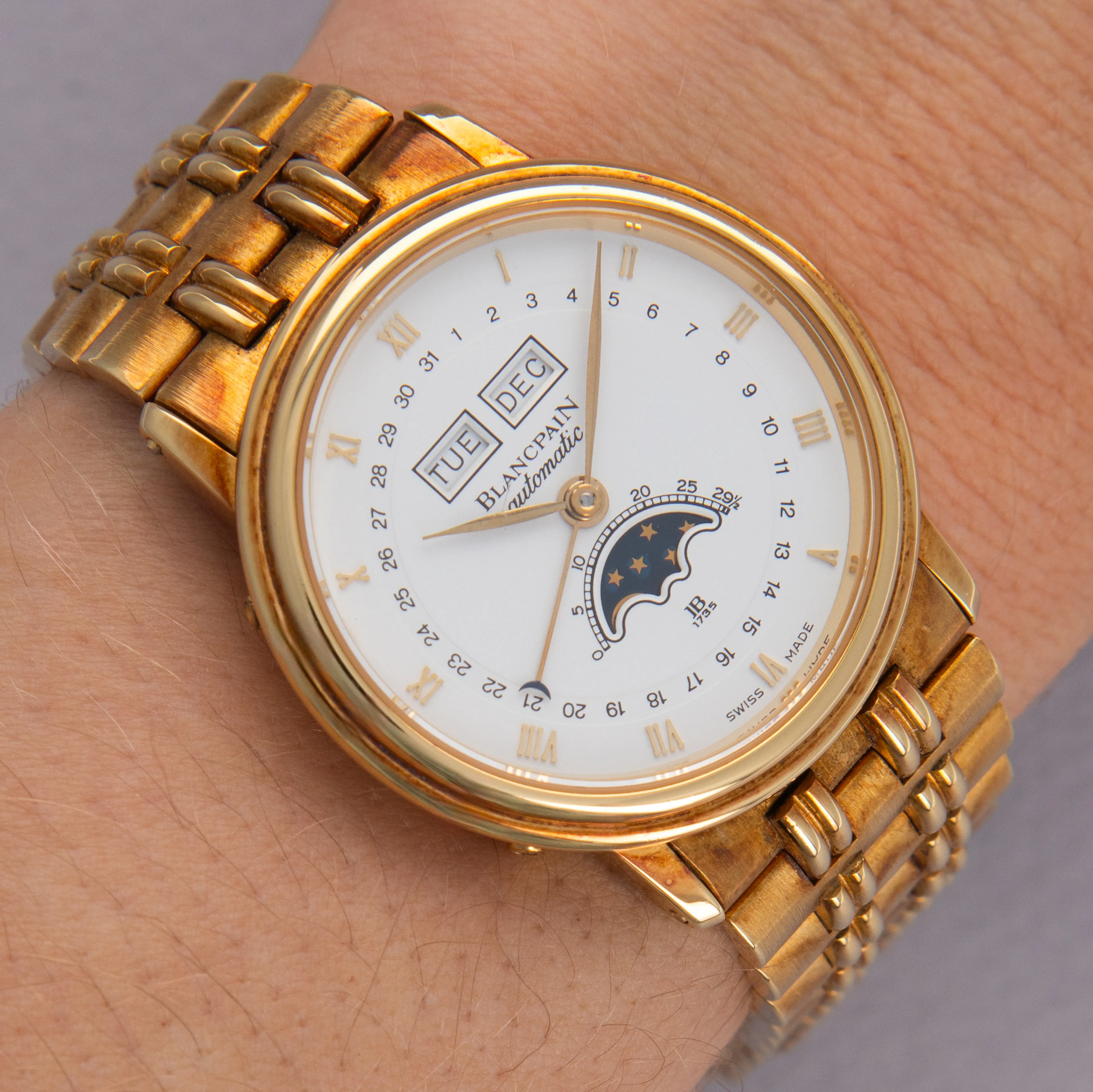 Blancpain Villeret 2330 34mm Yellow gold White 18