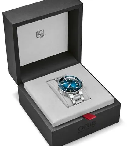 Oris Aquis 01 400 7763 4135-07 8 24 09PEB 43.5mm Ceramic Blue