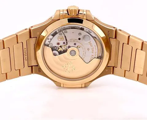 Patek Philippe Nautilus 7118/1R-010 35mm Rose gold Brown 3