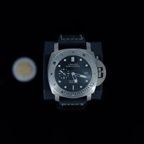 Panerai Submersible PAM 00305 47mm Titanium Black