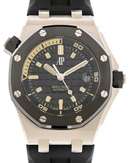 Audemars Piguet Royal Oak Offshore Diver 15720CN.OO.A002CA.01 White gold Black