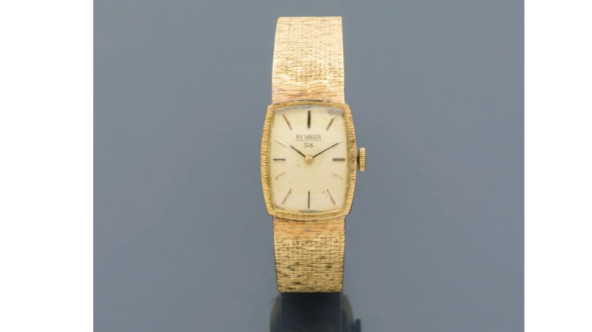 H. Moser & Cie. 15mm Yellow gold Gilt