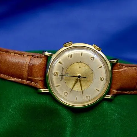 Jaeger-LeCoultre Memovox 34.5mm Yellow gold 6