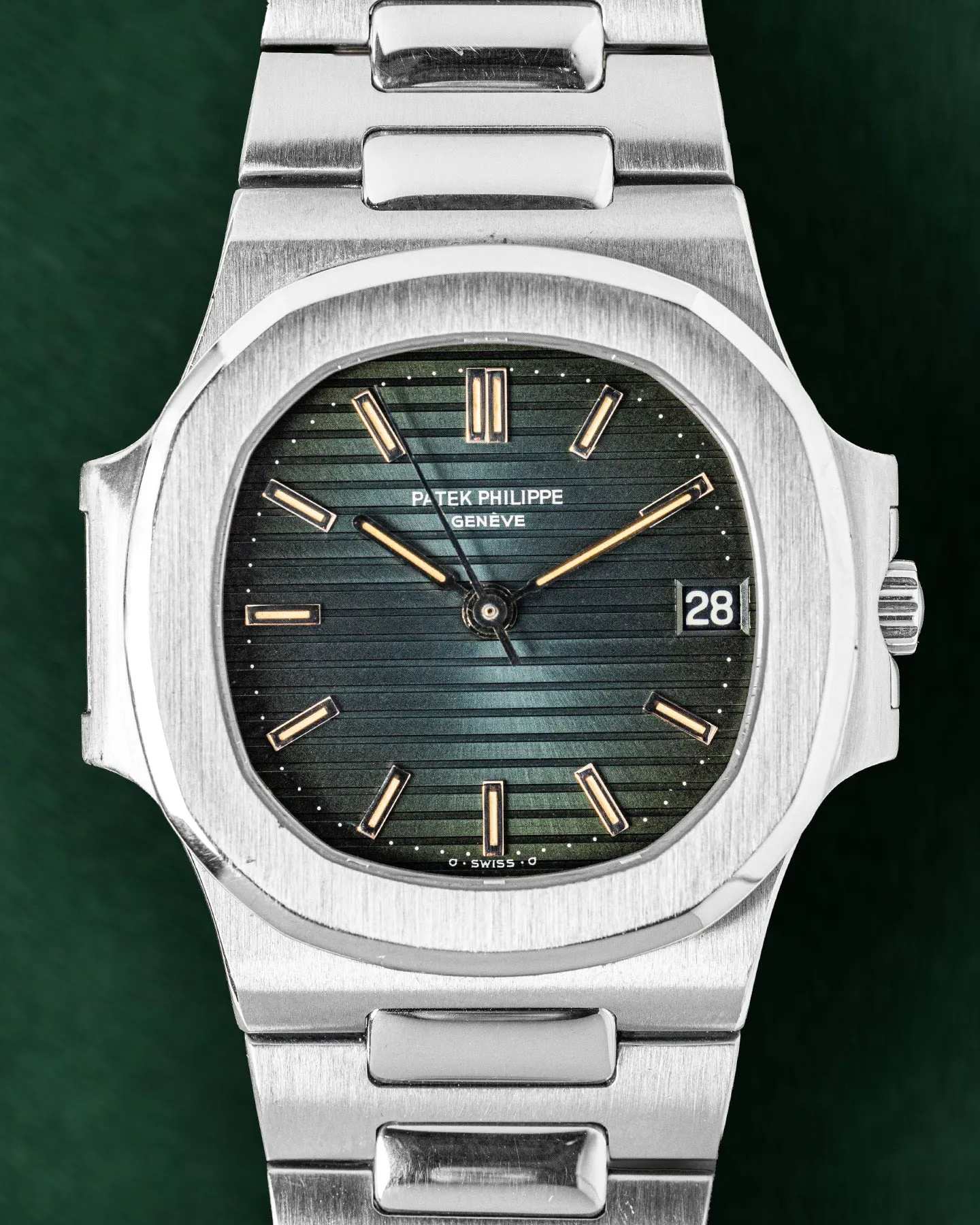 Patek Philippe Nautilus 3800/1A 37.5mm Stainless steel Blue 1