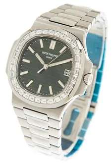 Patek Philippe Nautilus 5711/1300A-001 40mm Stainless steel Green 2