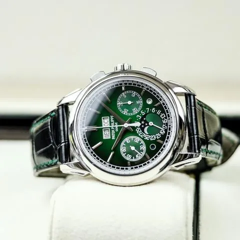 Patek Philippe Perpetual Calendar Chronograph 5270P-014 41mm Platinum Green 1