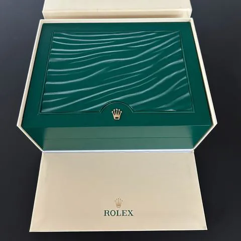Rolex Submariner Date 116618LB 40mm Yellow gold Blue 9