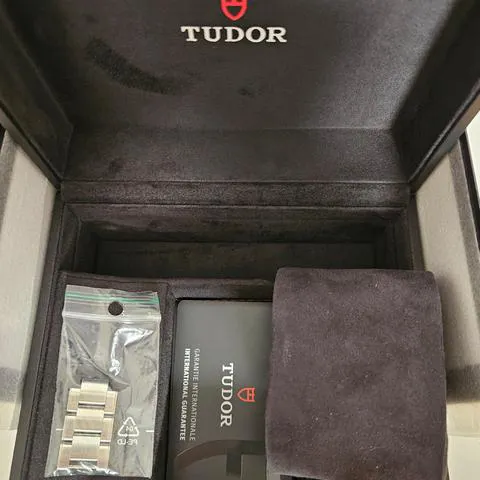 Tudor Black Bay M79360N-0001 41mm Stainless steel Black 6