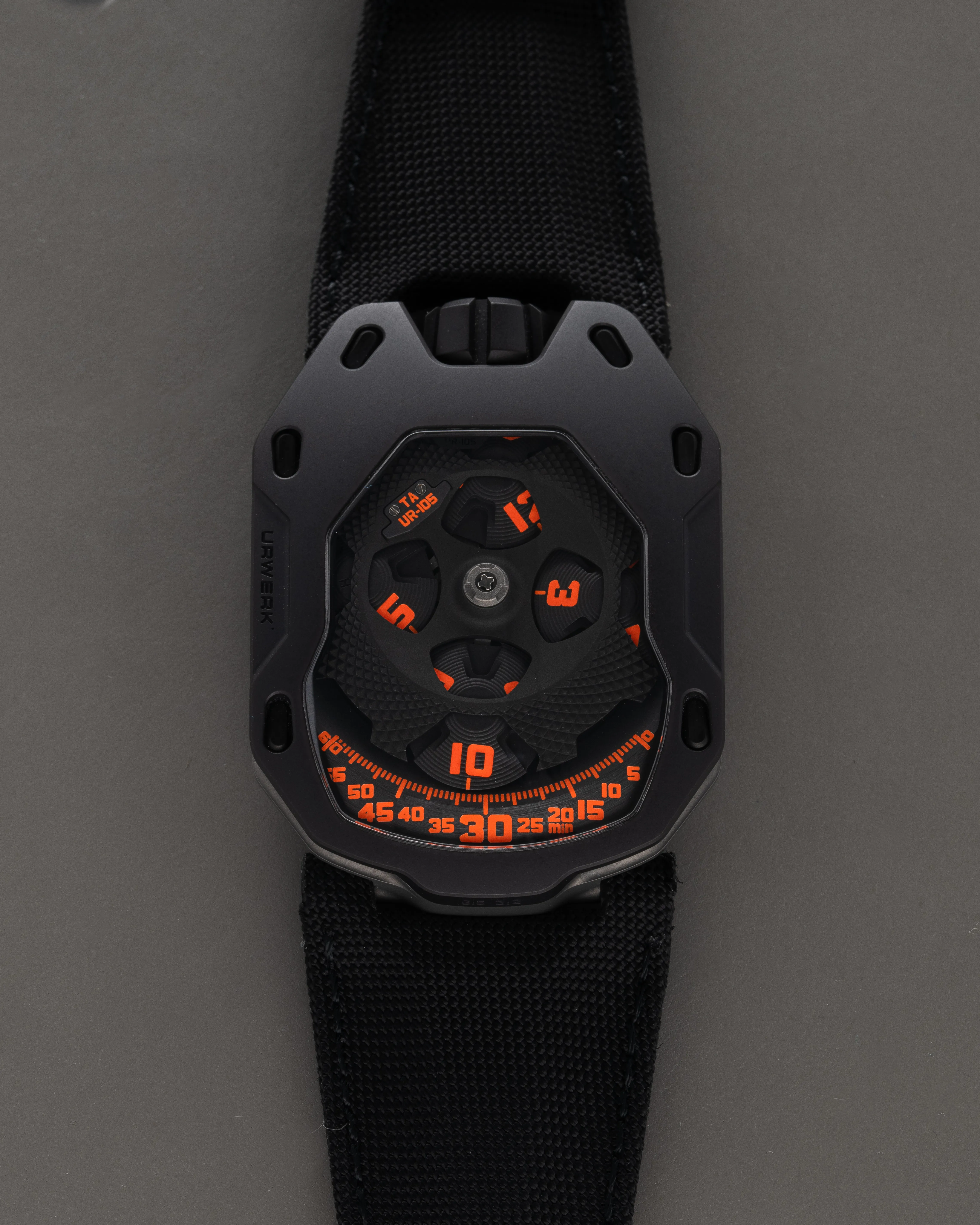 Urwerk UR-105 39mm Titanium Orange