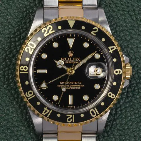 Rolex GMT-Master II 16713 40mm Yellow gold and Stainless steel Black