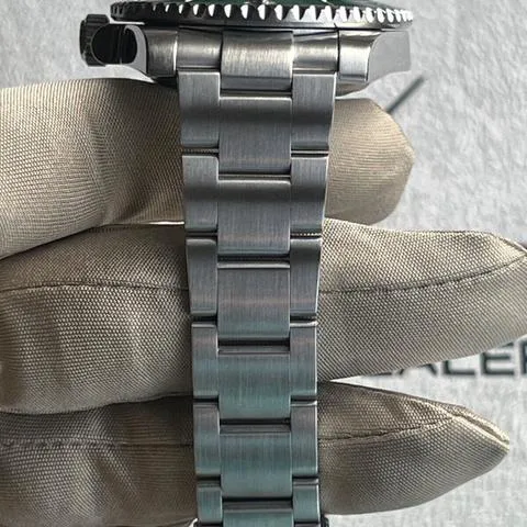 Rolex Submariner Date 116610LV 40mm Stainless steel Green 5