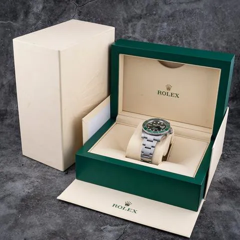 Rolex Submariner Date 116610LV 40mm Stainless steel Green 1